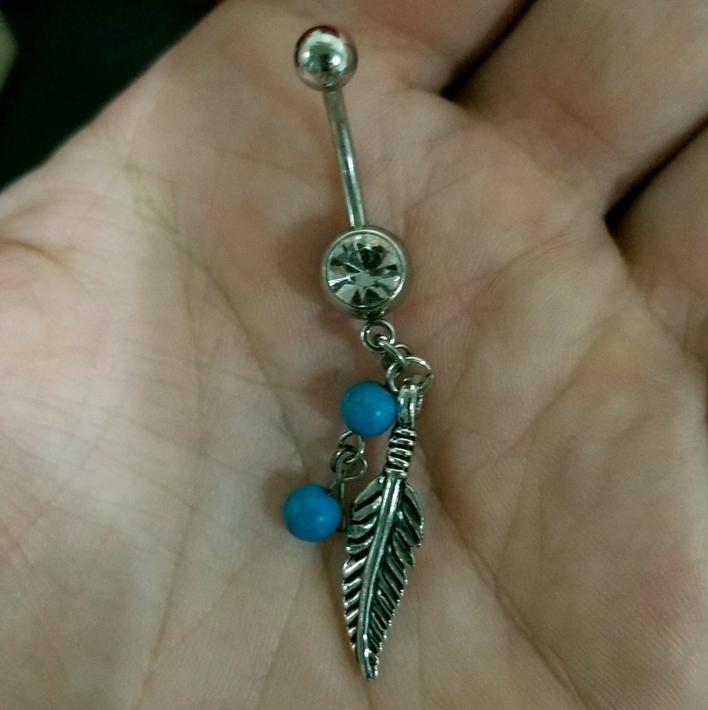 Feather belly ring